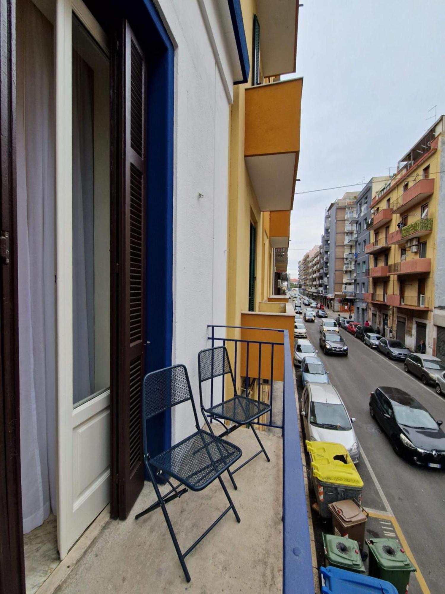 Lostabile Guesthouse & Coworking Бари Экстерьер фото