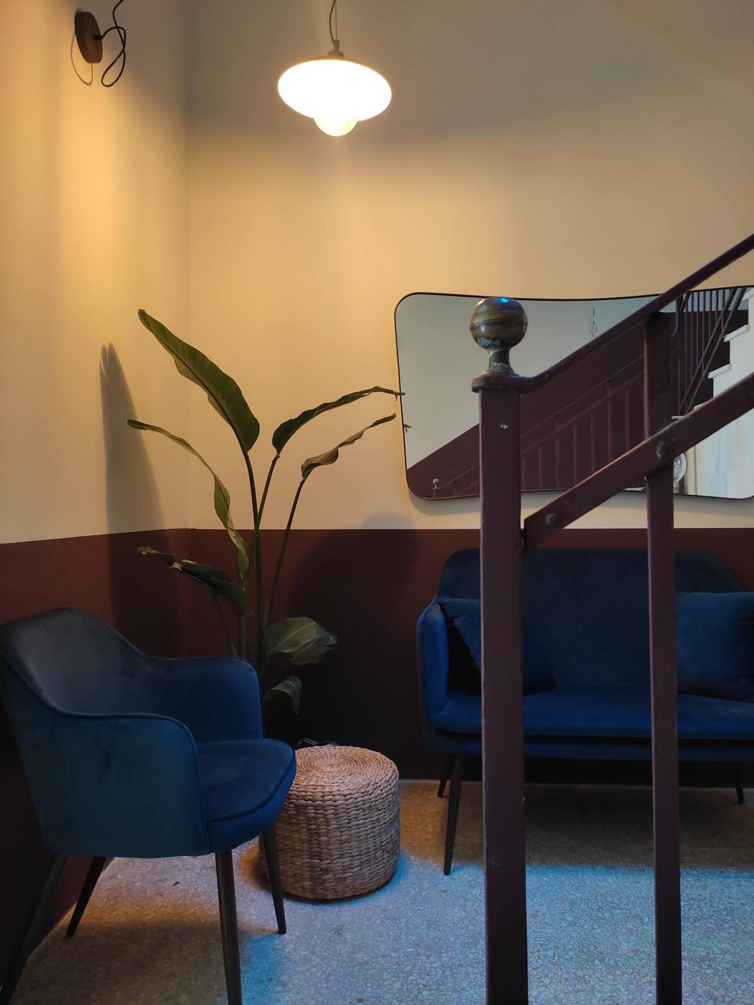 Lostabile Guesthouse & Coworking Бари Экстерьер фото