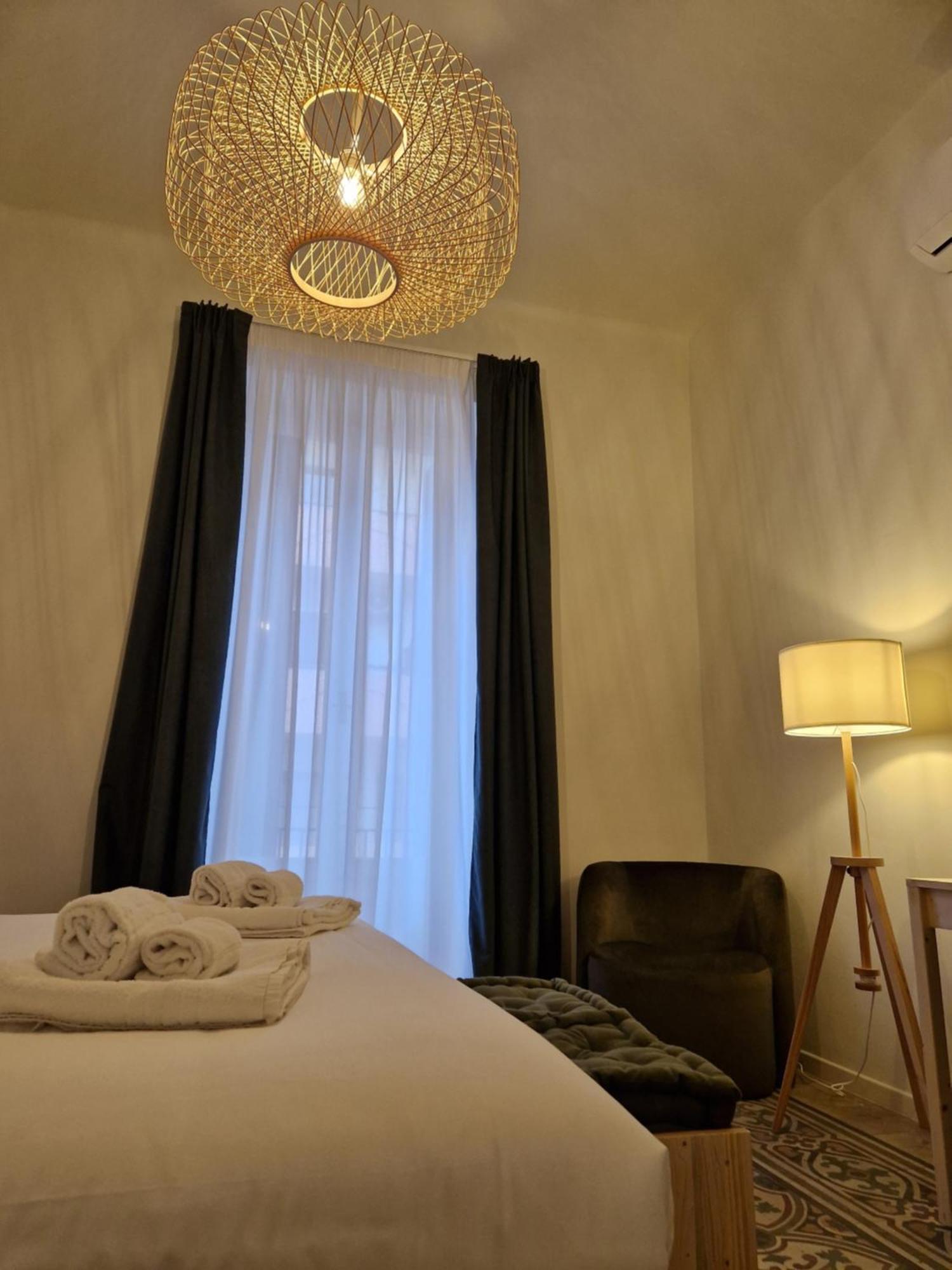 Lostabile Guesthouse & Coworking Бари Экстерьер фото