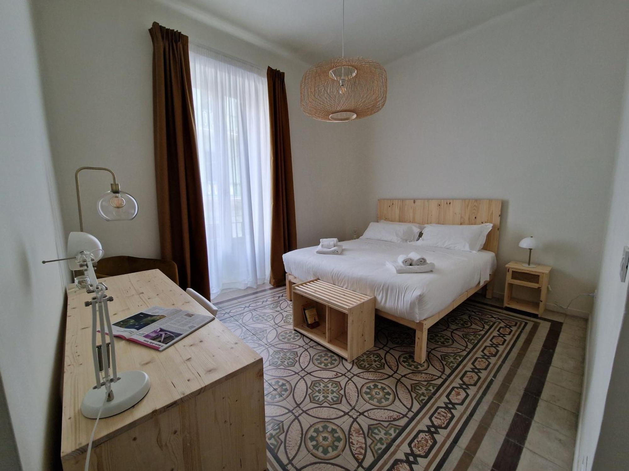 Lostabile Guesthouse & Coworking Бари Экстерьер фото