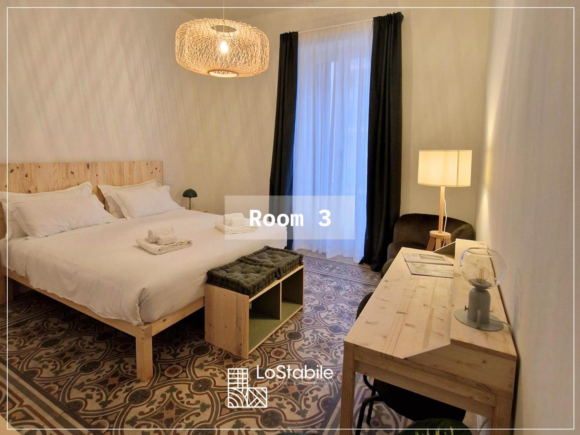 Lostabile Guesthouse & Coworking Бари Экстерьер фото
